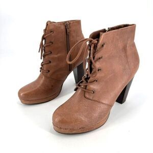 Steve Madden Rheaaa Cognac Leather Ankle lace up Bootie Size 8.5 Stacked heel